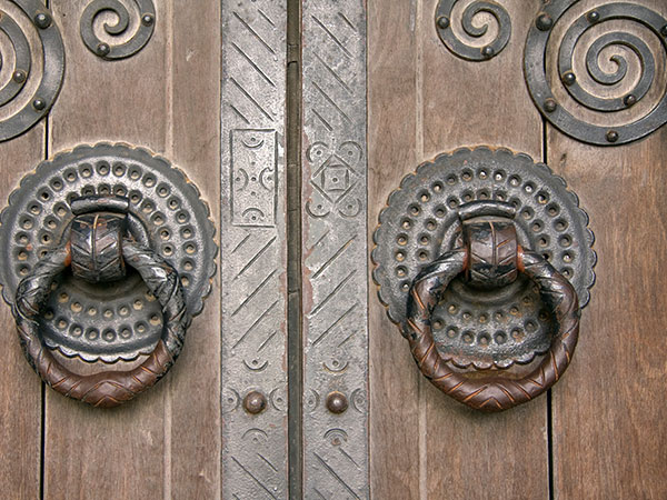 restauro-di-arredi-in-metallo-d-antiquariato-reggio-emilia